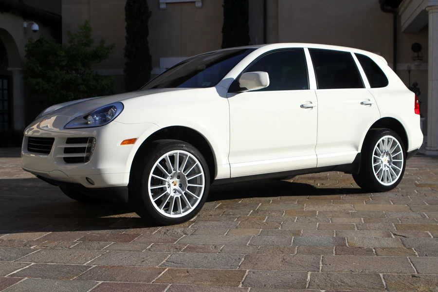 2010 Porsche 955/957 Cayenne - Image 2 of 3