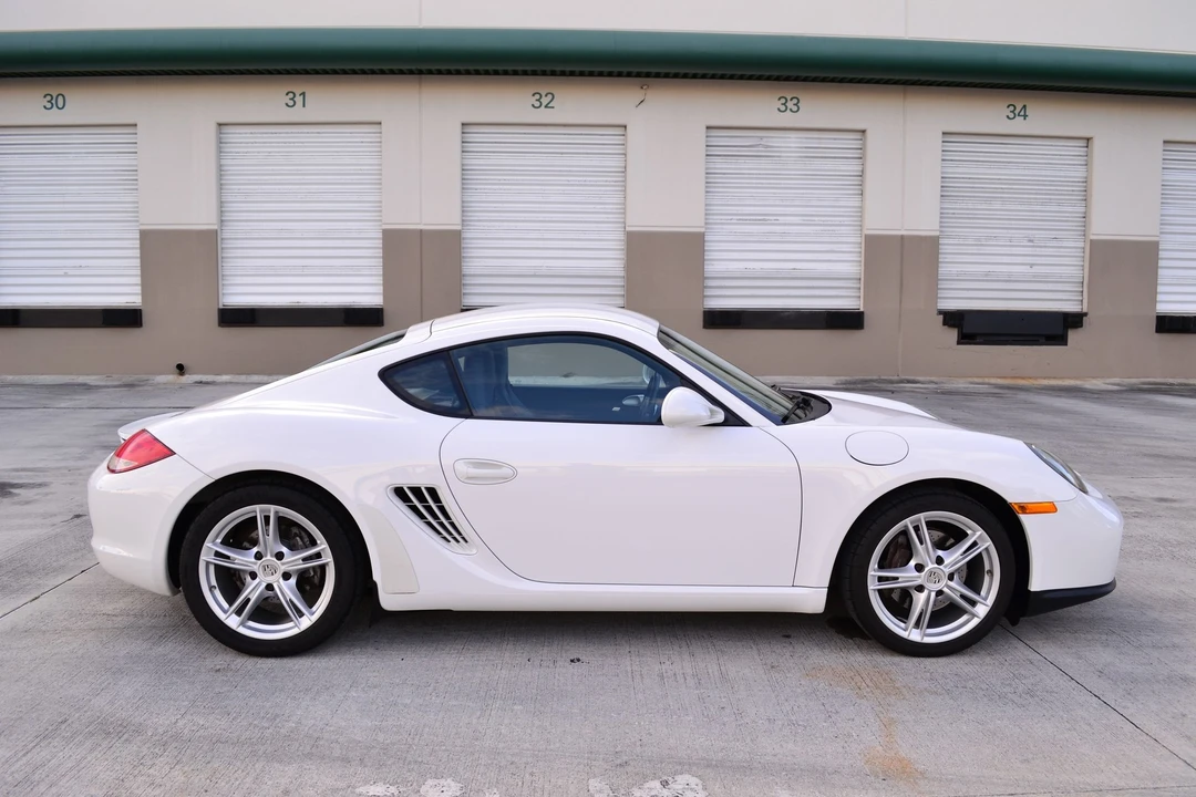 2010 Porsche 987 Cayman - Image 8 of 24