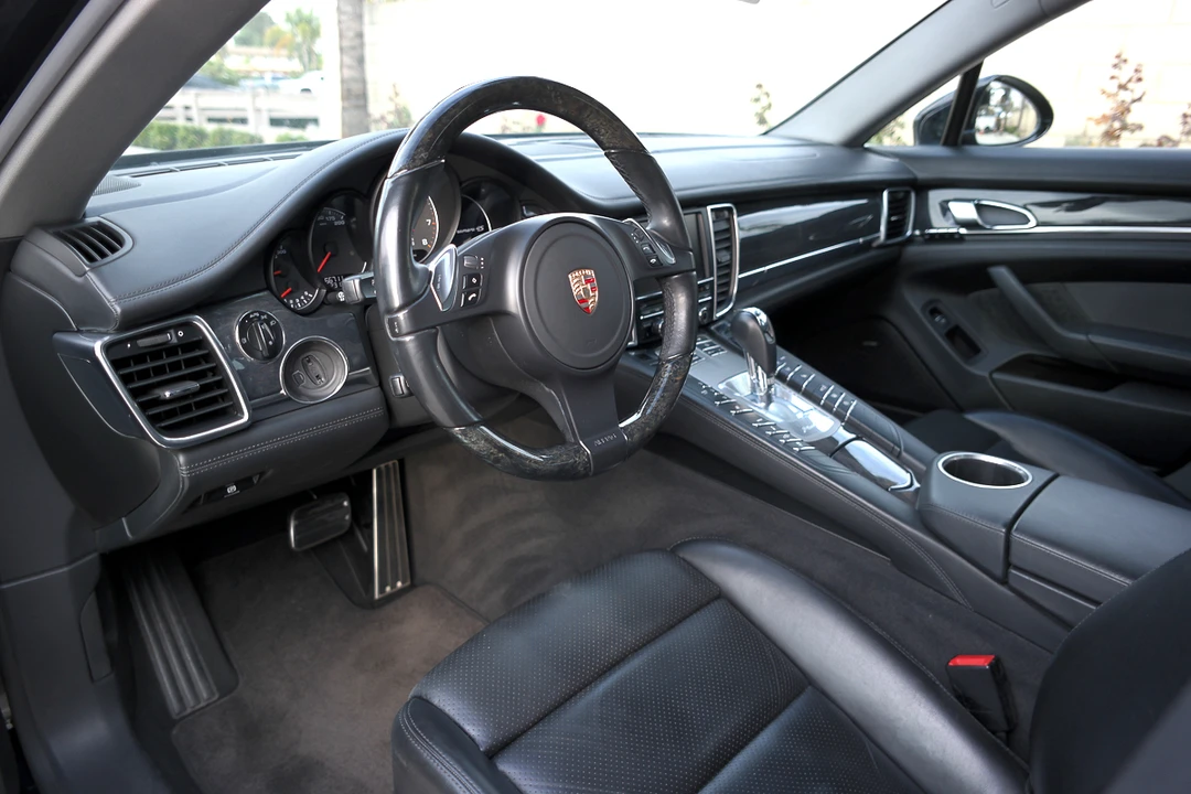 2010 Porsche 970 Panamera 4S - Image 8 of 10