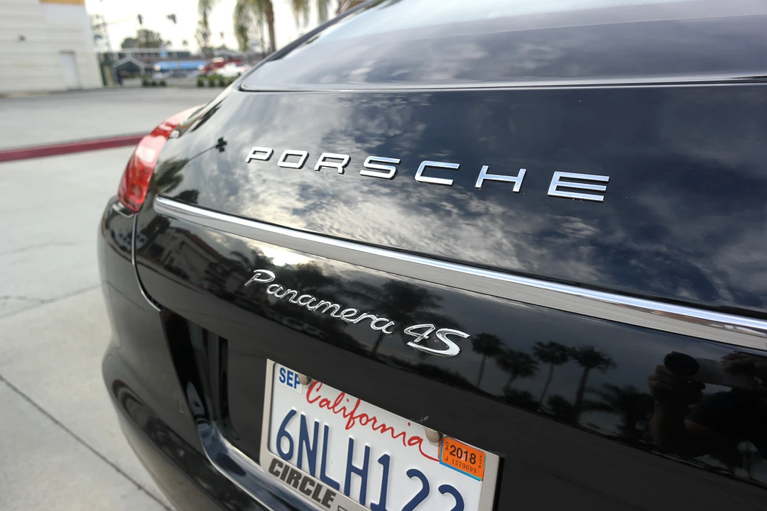 2010 Porsche 970 Panamera 4S - Image 5 of 10