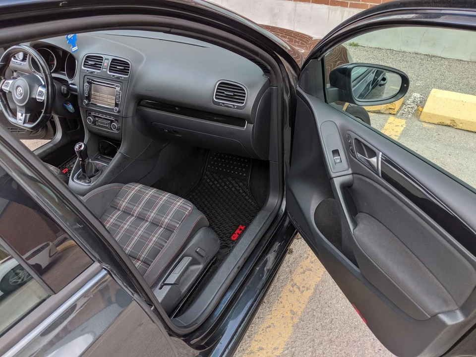 Volkswagen GTI Mk6 - Image 12 of 16