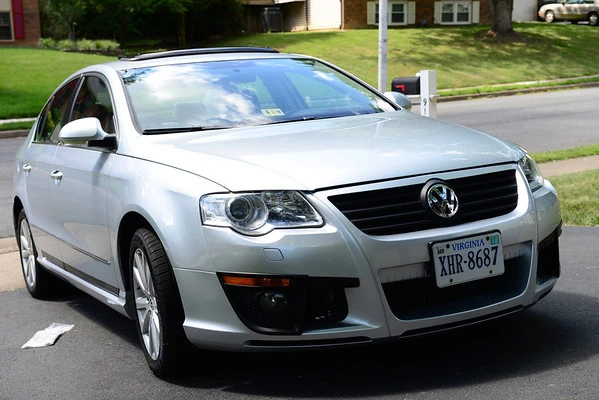 2010 Volkswagen Passat - Image 2 of 20