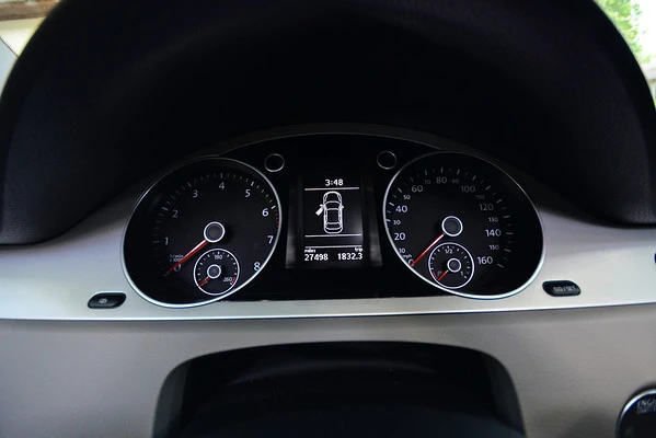 2010 Volkswagen Passat - Image 13 of 20