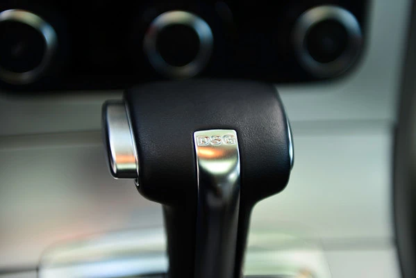 2010 Volkswagen Passat - Image 18 of 20