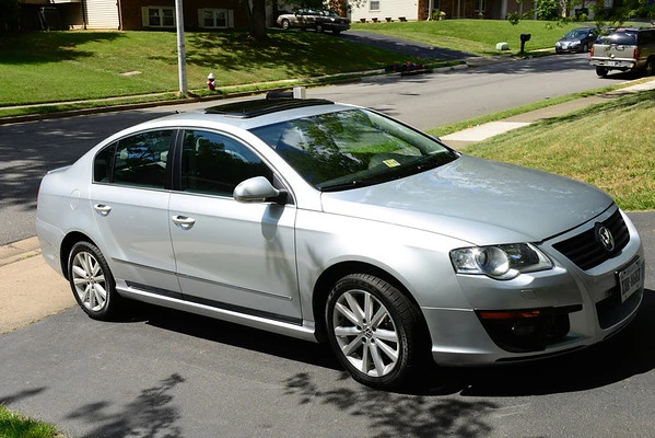 2010 Volkswagen Passat - Image 3 of 20