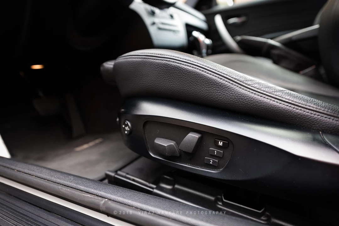 2011 BMW E82 135i & 135is - Image 19 of 26