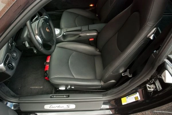 2011 Porsche 997 Turbo S - Image 9 of 15