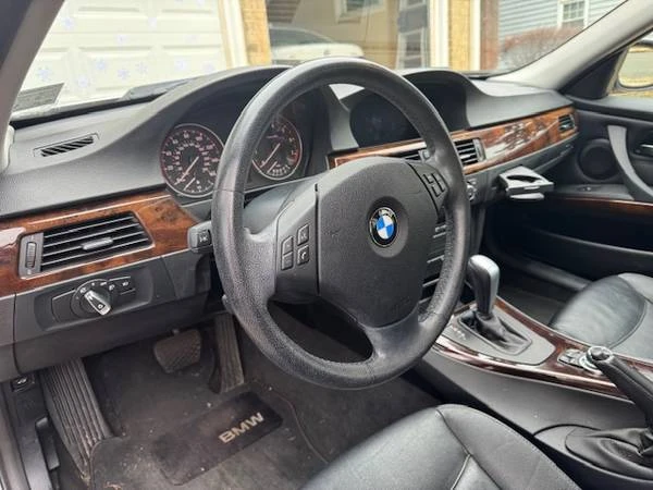 2011 BMW E90 3 Series Sedan - Image 6 of 7