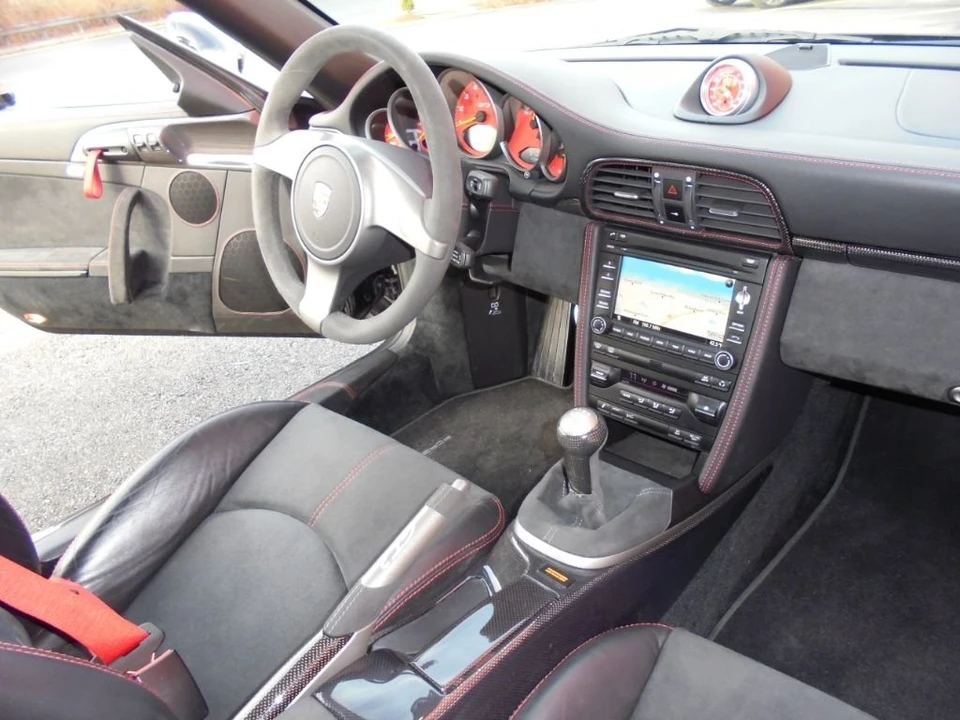 2011 Porsche 997 GT3 - Image 17 of 28