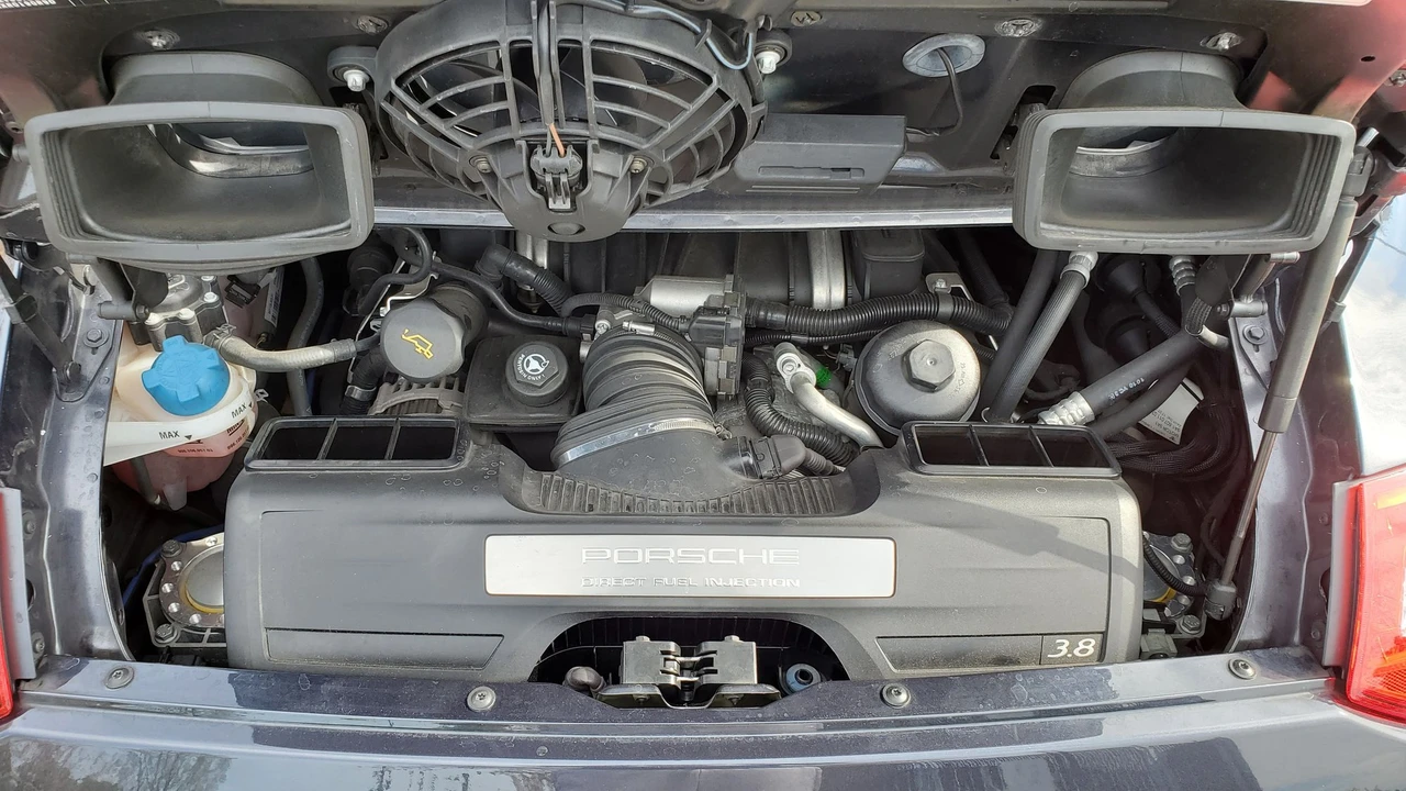 2011 Porsche 997 Carrera S - Image 17 of 18