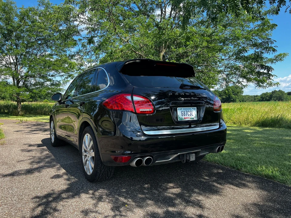 2011 Porsche 958 Cayenne Turbo - Image 2 of 13