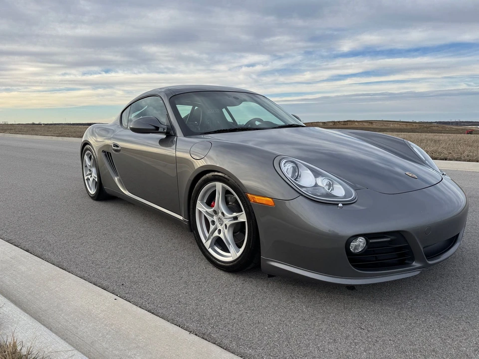 2011 Porsche 987 Cayman S - Image 13 of 17