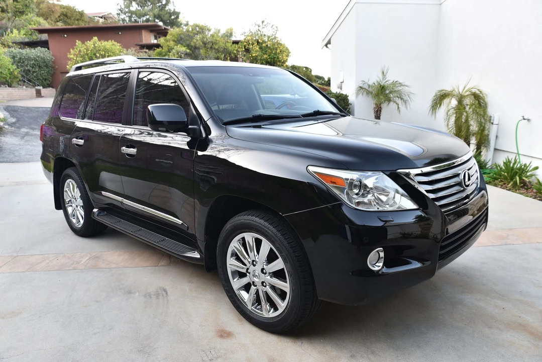 2011 Lexus LX 3rd Gen - Image 4 of 12