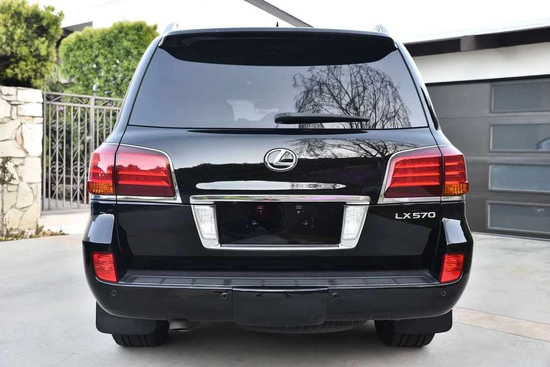 2011 Lexus LX 3rd Gen - Image 7 of 12