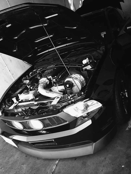2011 Ford S197 Mustang GT - Image 8 of 14