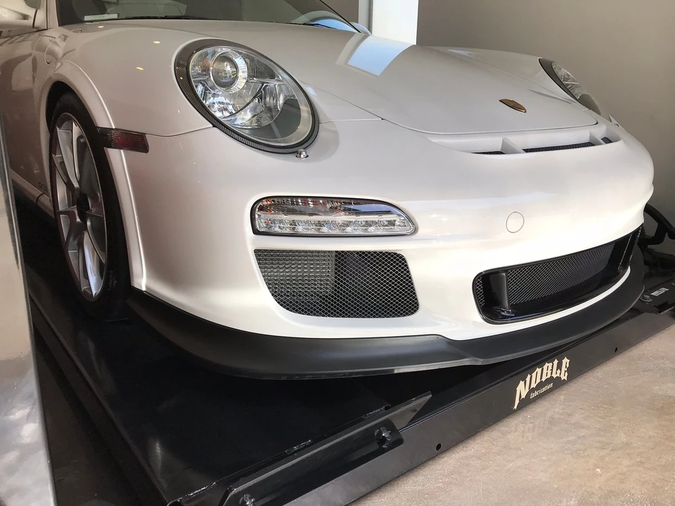 2011 Porsche 997 GT3 RS - Image 2 of 7