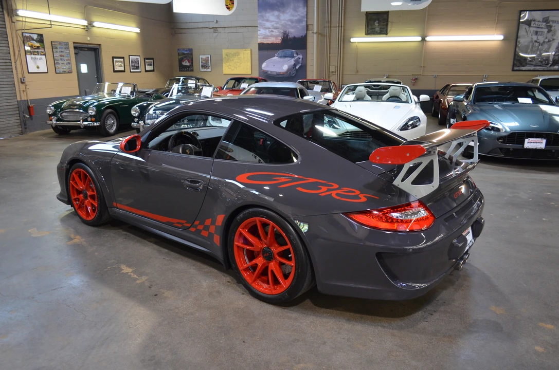 2011 Porsche 997 GT3 RS - Image 4 of 10
