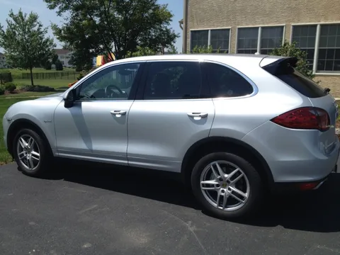 2011 Porsche Cayenne S Hybrid