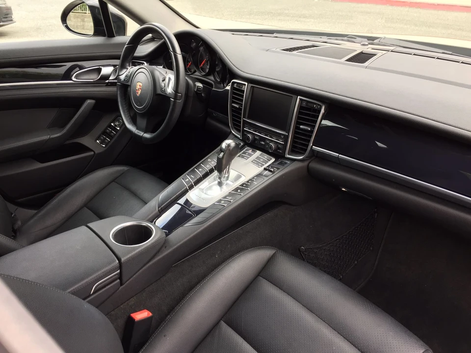 2011 Porsche Panamera - Image 5 of 10