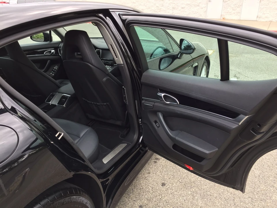 2011 Porsche Panamera - Image 9 of 10