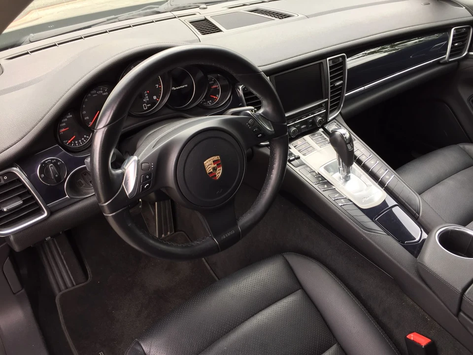 2011 Porsche Panamera - Image 7 of 10