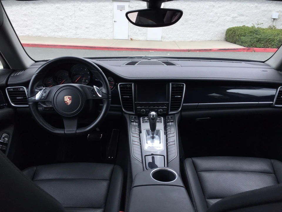 2011 Porsche Panamera - Image 6 of 10