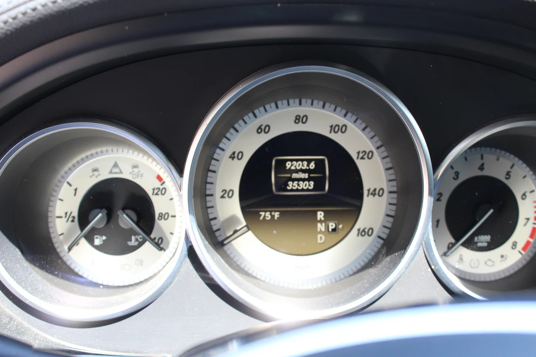 2012 Mercedes-Benz C218 CLS-Class - Image 6 of 8