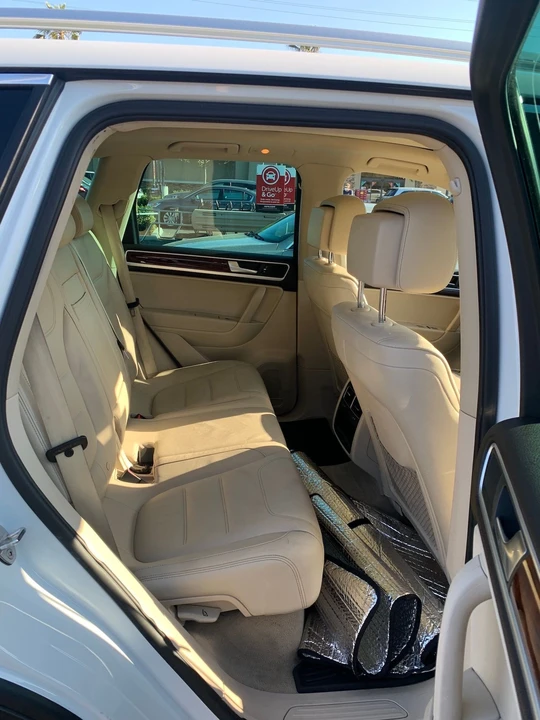 2012 Volkswagen Touareg - Image 14 of 18