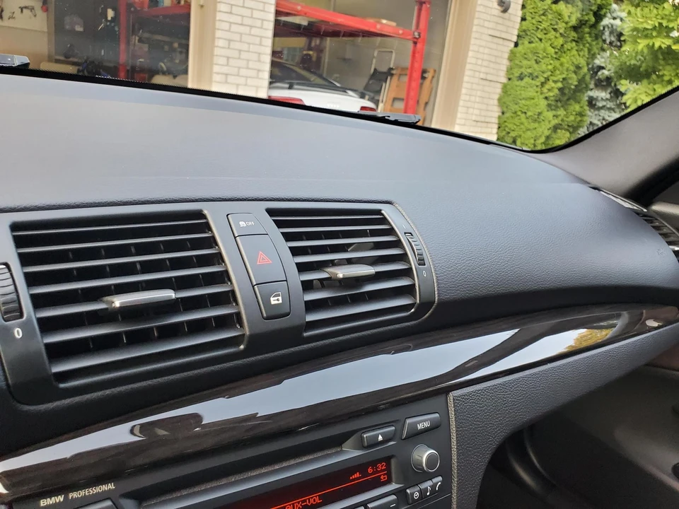2013 BMW E81/E82/E88 1 Series - Image 17 of 21