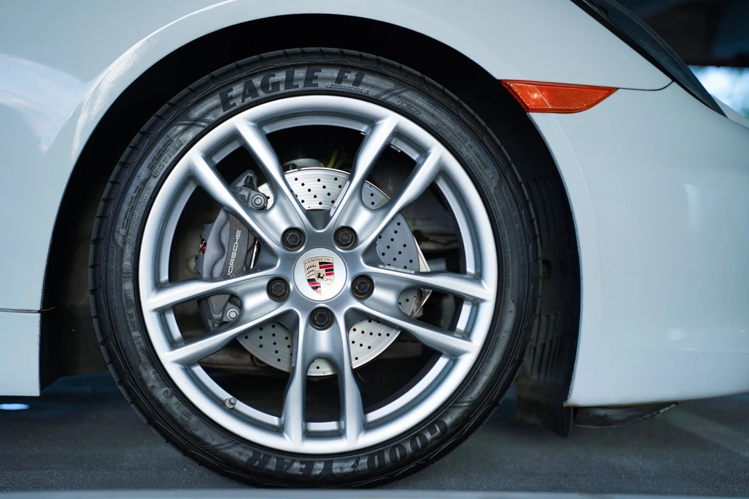 2013 Porsche 981 Boxster - Image 8 of 12