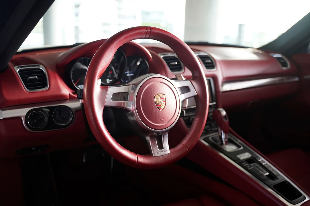 2013 Porsche 981 Boxster - Image 9 of 12
