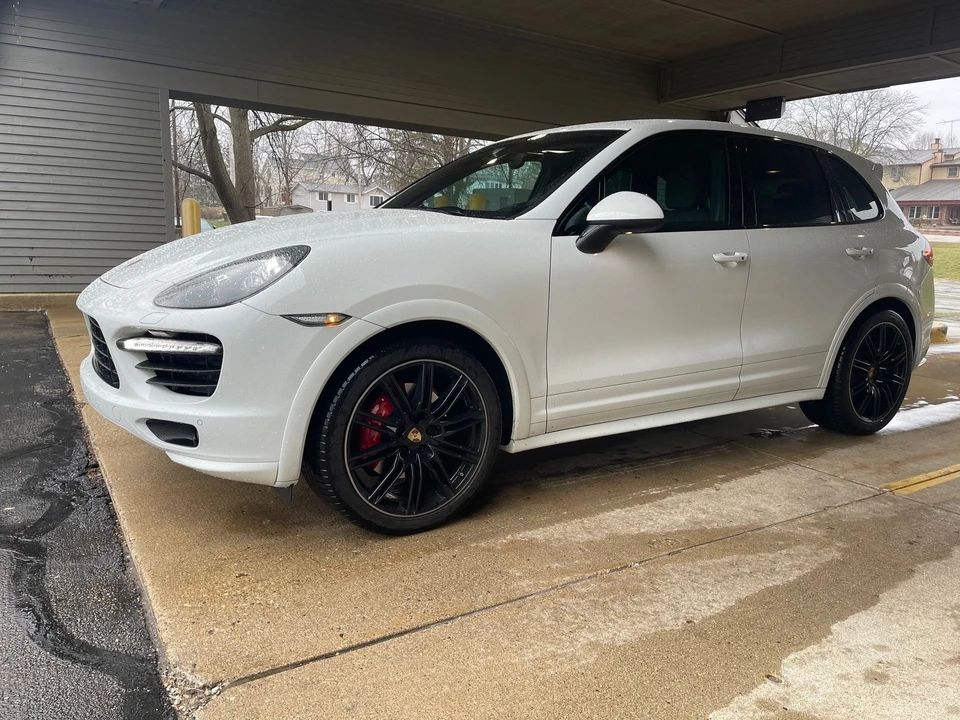 2013 Porsche 958 Cayenne GTS - Image 2 of 17