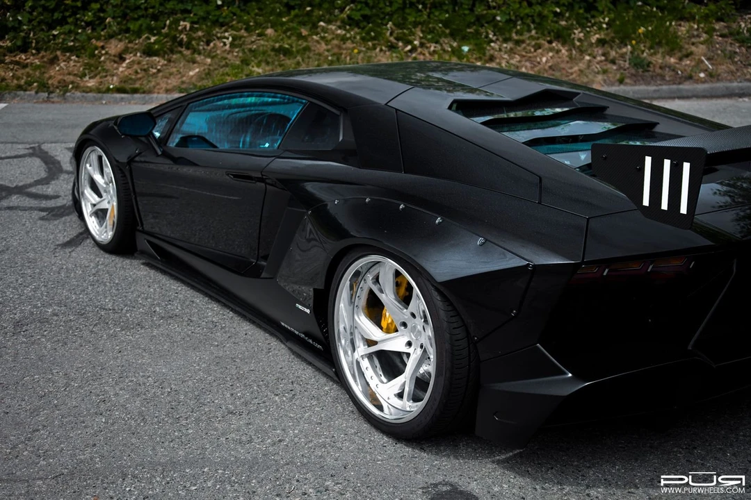 2013 Lamborghini Aventador LP700-4 - Image 2 of 10