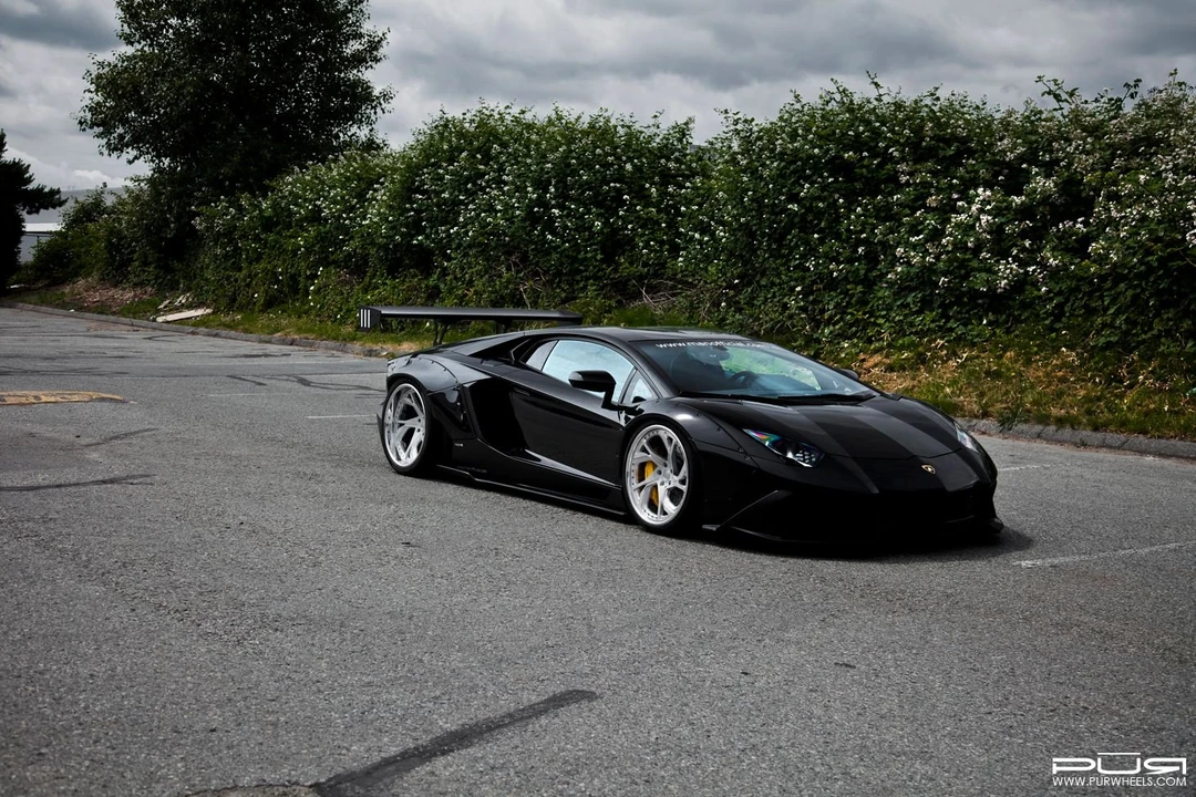 2013 Lamborghini Aventador LP700-4 - Image 4 of 10