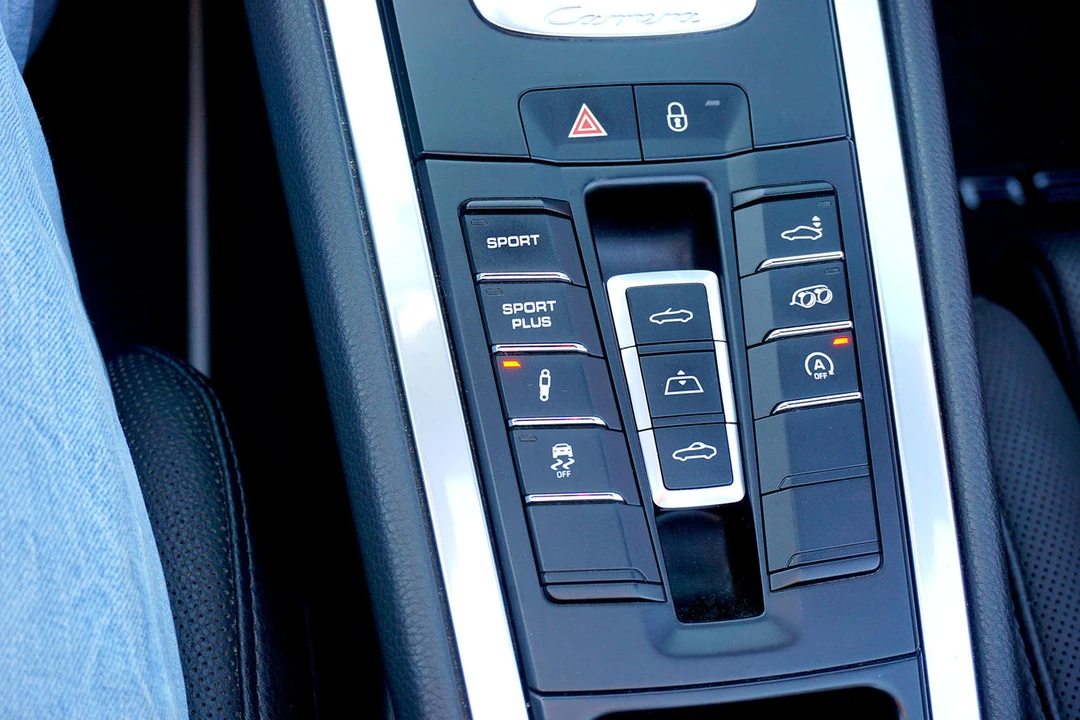 2013 Porsche 991 Carrera S - Image 8 of 10