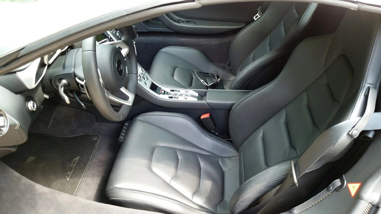 2014 McLaren MP4-12C Spider - Image 6 of 10