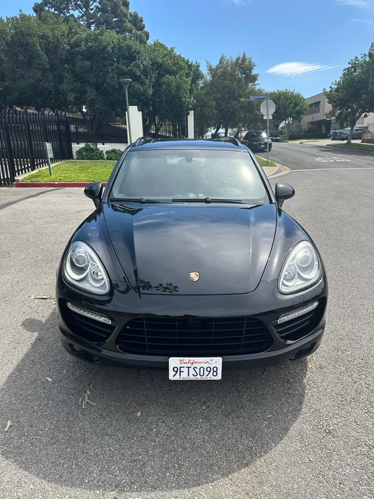 2014 Porsche 958 Cayenne Turbo - Image 2 of 30