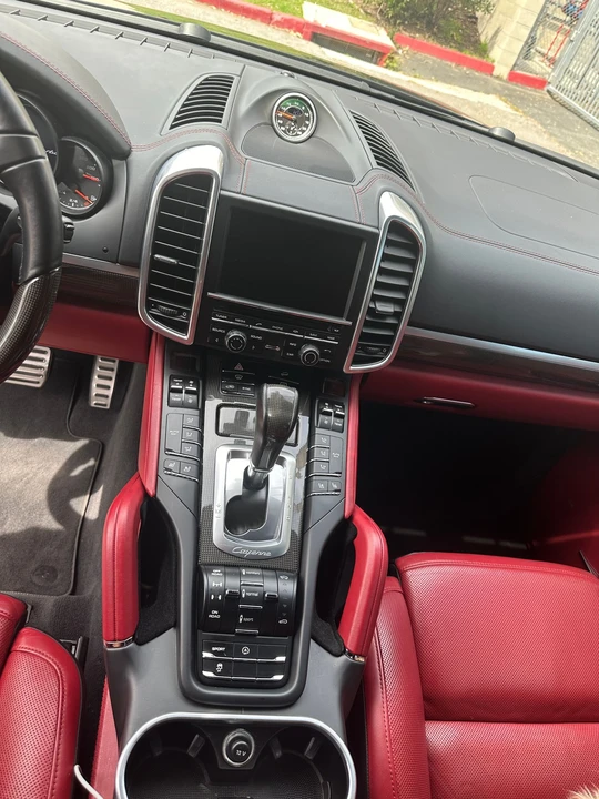 2014 Porsche 958 Cayenne Turbo - Image 20 of 30