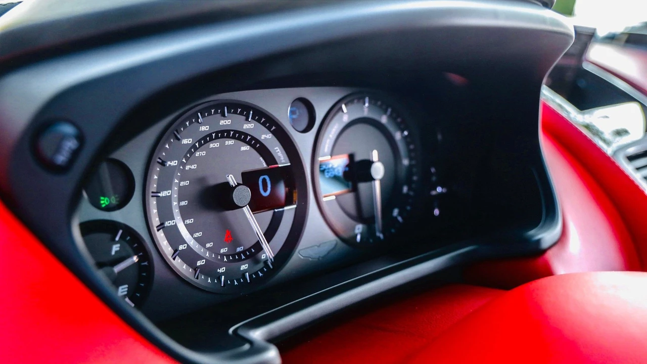2014 Aston Martin Vanquish 2nd Gen - Image 11 of 15