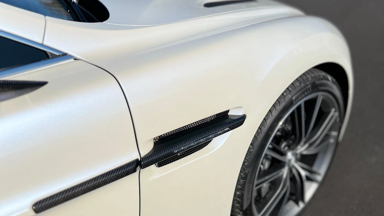 2014 Aston Martin Vanquish 2nd Gen - Image 2 of 15