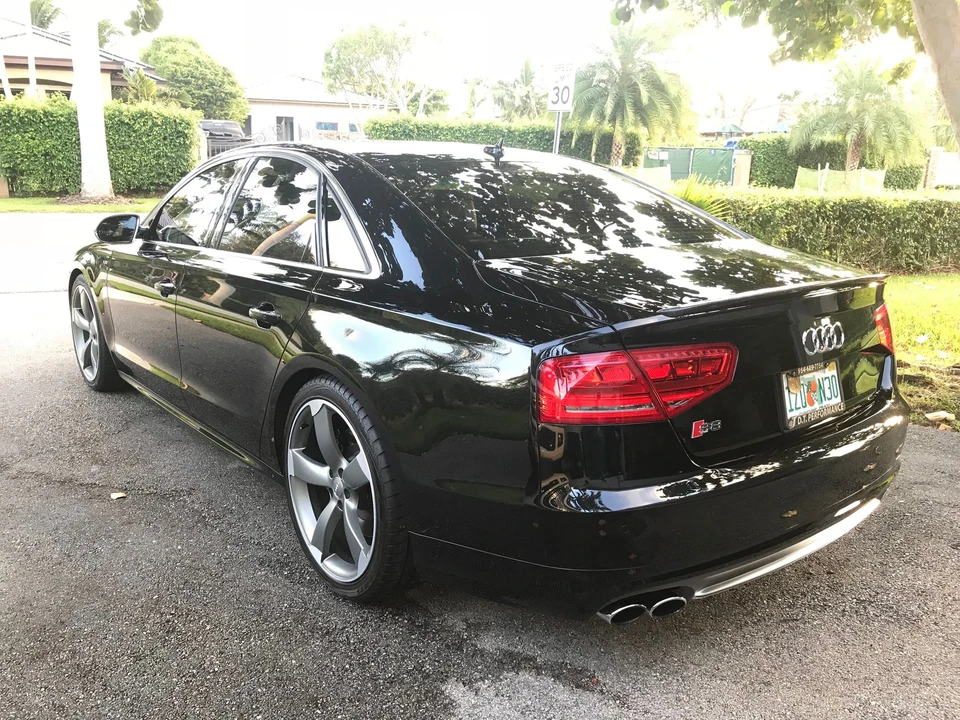 2014 Audi D4 S8 - Image 3 of 15