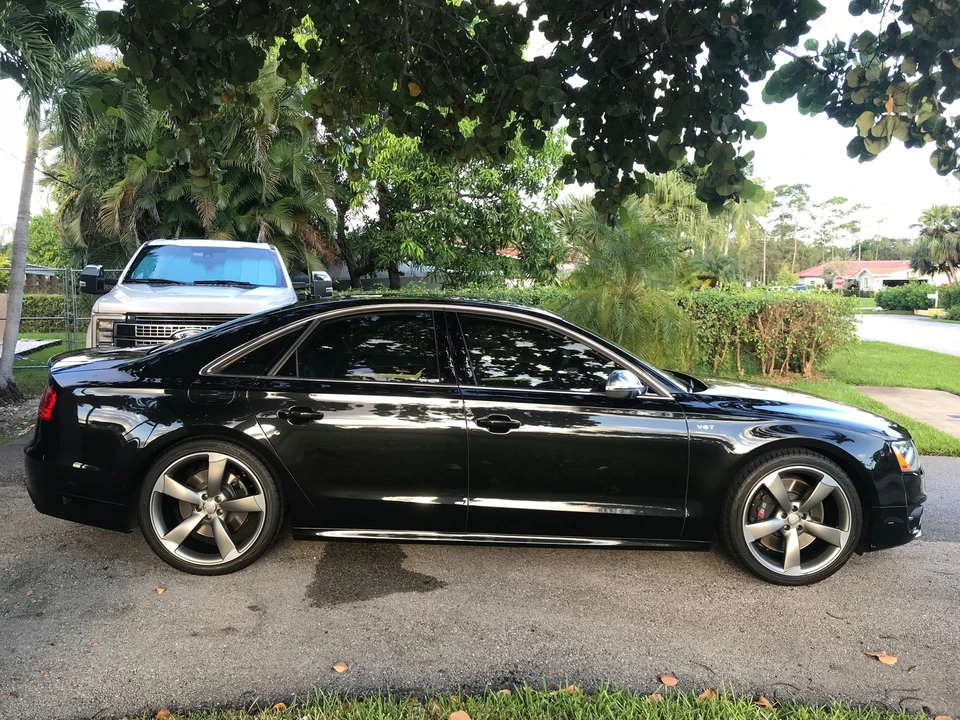 2014 Audi D4 S8 - Image 6 of 15