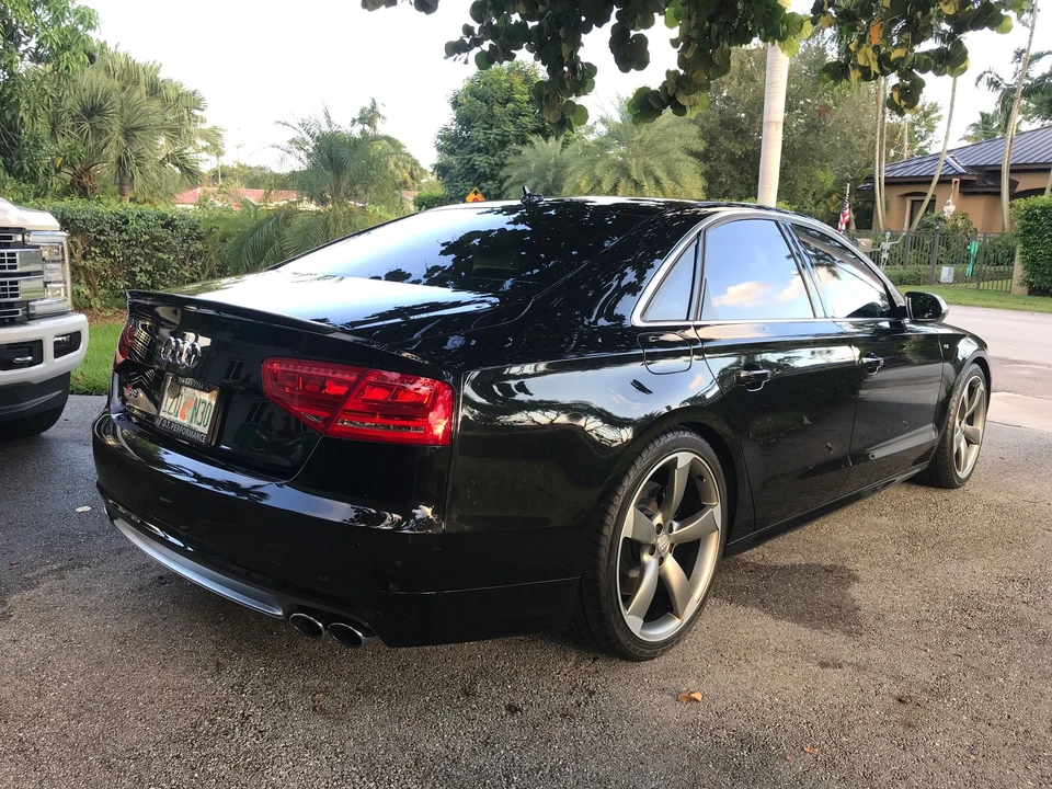 2014 Audi D4 S8 - Image 5 of 15