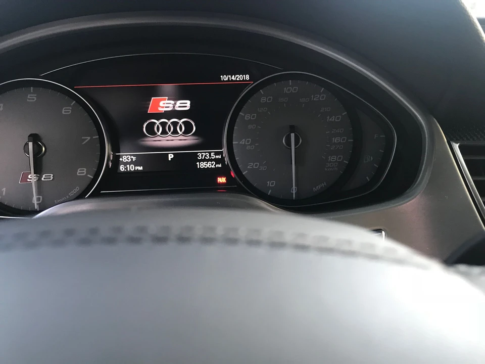 2014 Audi D4 S8 - Image 13 of 15