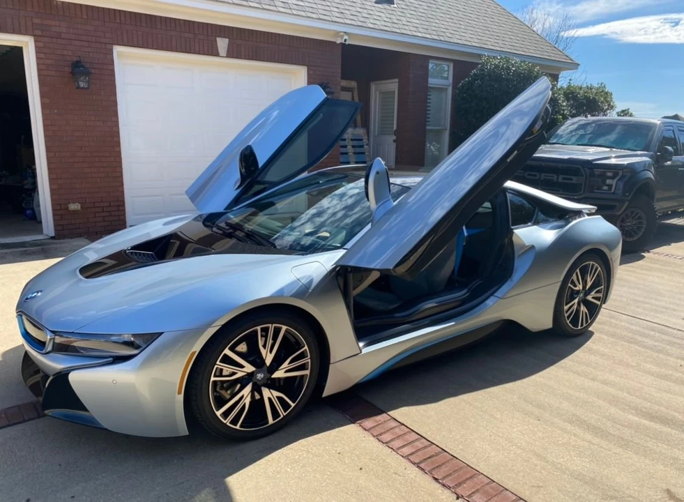 2014 BMW i8 - Image 2 of 5
