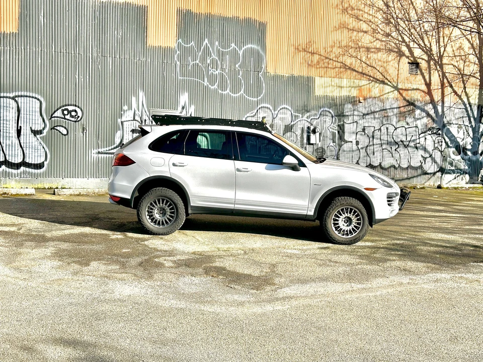 2014 Porsche 958 Cayenne Diesel - Image 2 of 15