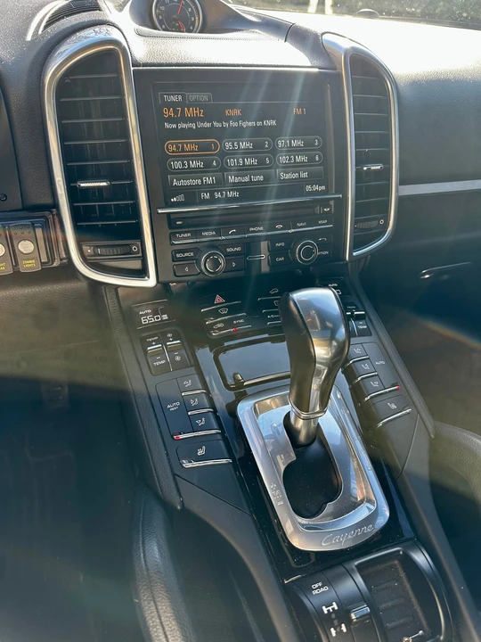 2014 Porsche 958 Cayenne Diesel - Image 10 of 15