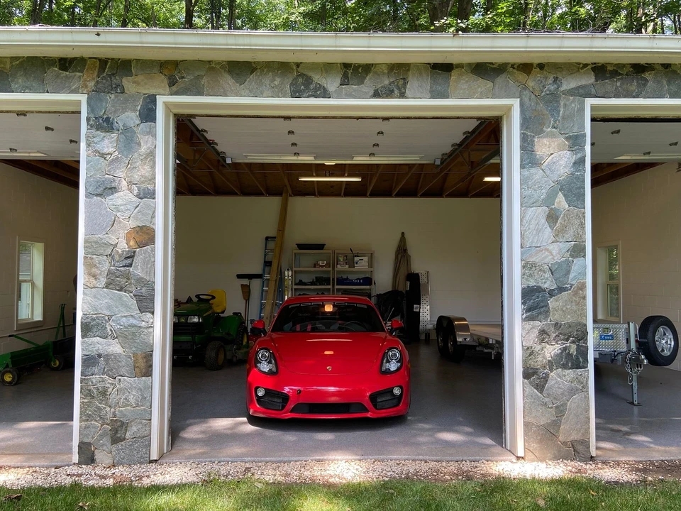 2014 Porsche 981 Cayman S - Image 11 of 31