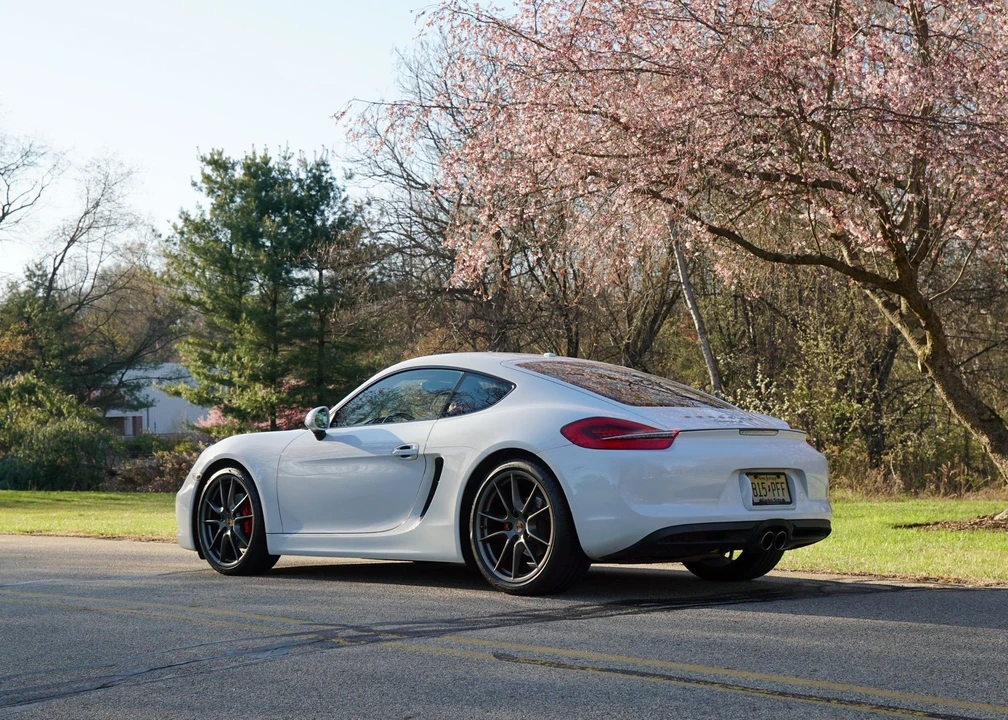 2014 Porsche 981 Cayman S - Image 3 of 31