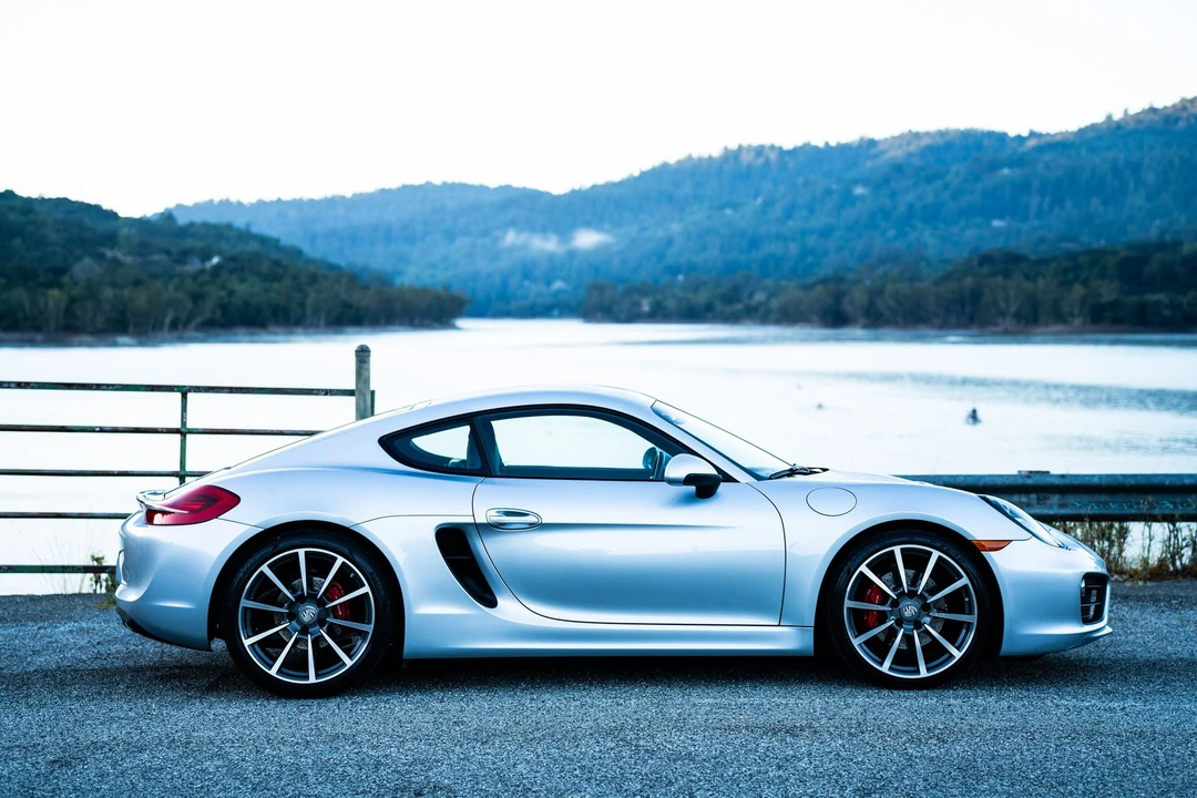 2014 Porsche 981 Cayman S - Image 9 of 23